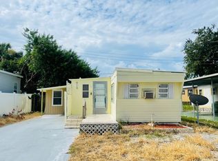 910 51st Ave W, Bradenton, FL 34207