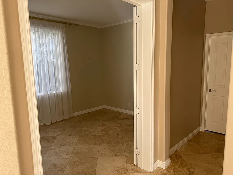 26085 Salinger Ln — Photo 5