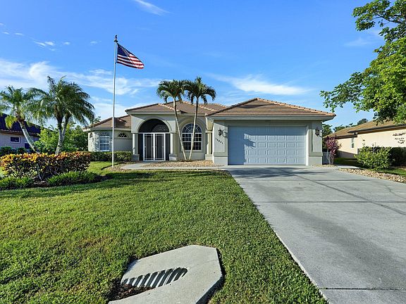2nd image of 18421 Royal Hammock Blvd