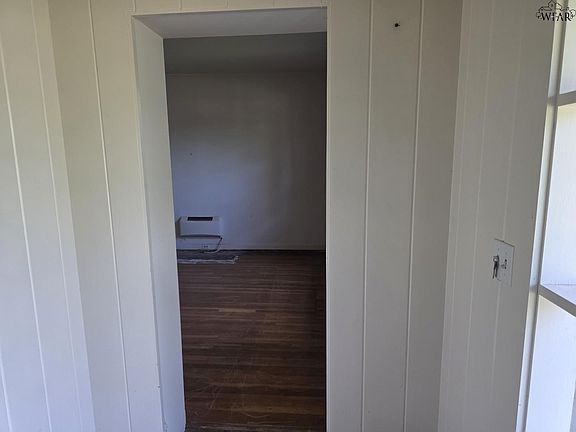 4th image of 2911 Paradise St
