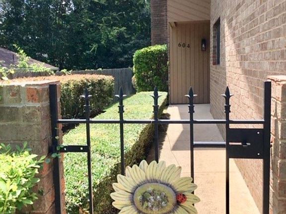 2nd image of 604 Meadow Creek Dr