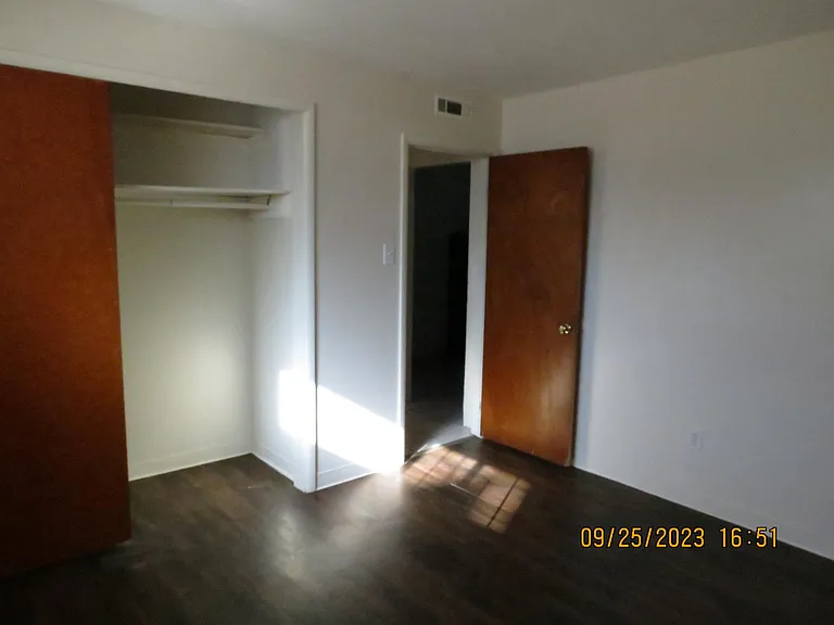 1911 E Evans Ave #D — Photo 2