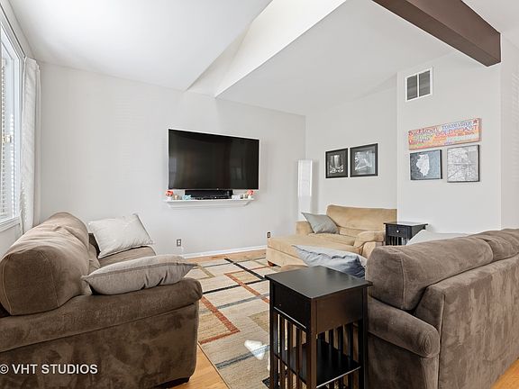 4th image of 2705 N Marshfield Ave #2705