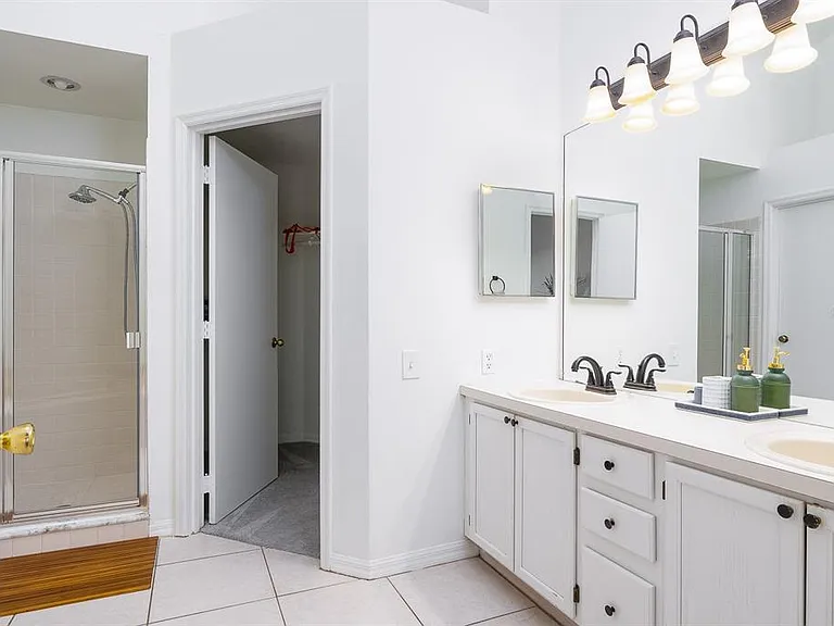 254 Oak Park Pl — Photo 11