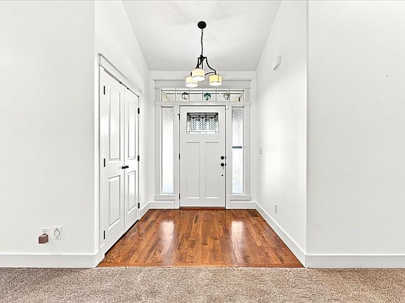 4th image of 5555 N Sun Shimmer Ave