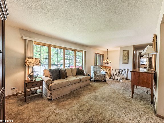 4th image of 12543 S Menard Ave