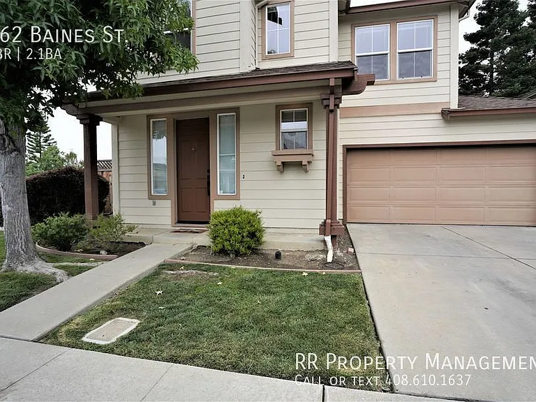 962 Baines St — Photo 2