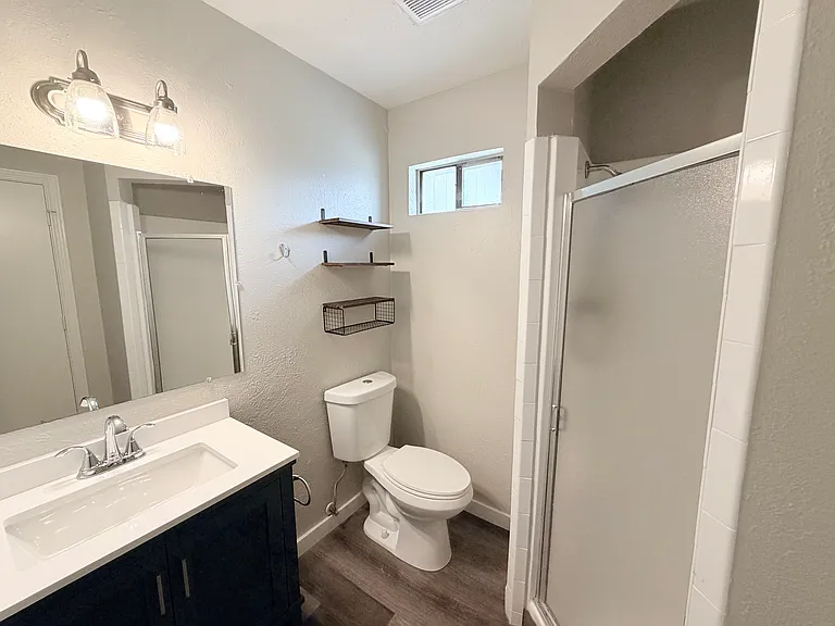 2412 Lakeview Cir #2414 — Photo 17