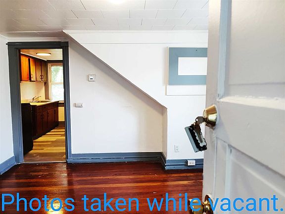 4th image of 19 Church St