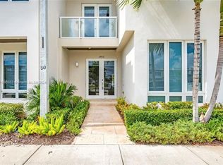 6402 NW 104th Path UNIT 0, Miami, FL 33178