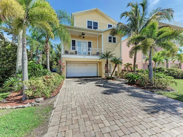 207 Palm Ave, Anna Maria, FL 34216