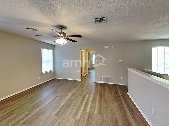 5th image of 221 Armadillo Way