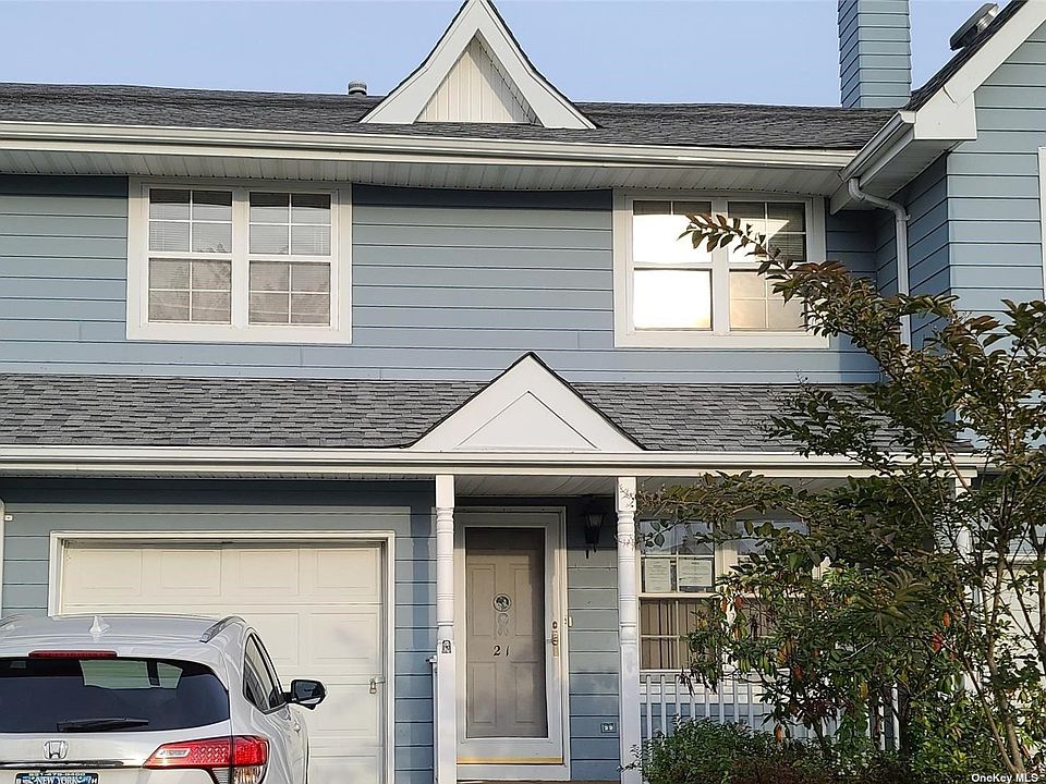 2nd image of 21 Maple Wing Dr #0