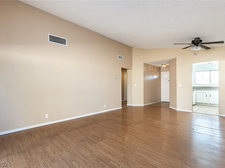 7434 Coffeyville Ave — Photo 8