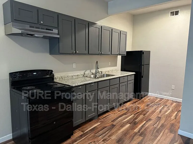 2932 Haynie St #B — Photo 2