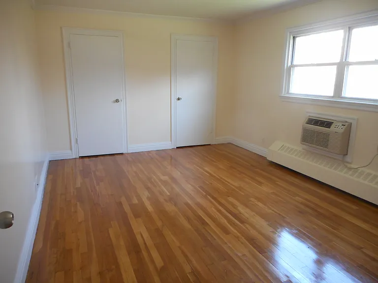 Westfield Manor — Photo 30