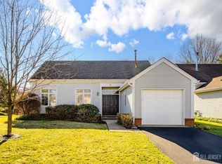 37 Winthrop Rd, Monroe Township, NJ 08831