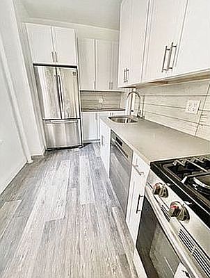4th image of 730 W 183rd St #5F