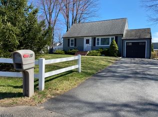 15 Anna Ter, Whippany, NJ 07981