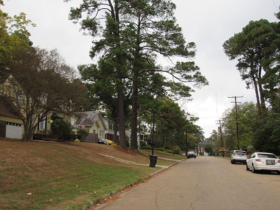 4th image of 534 Gladstone Blvd
