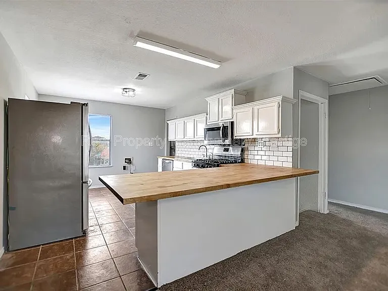 5313 Perry Ave — Photo 4
