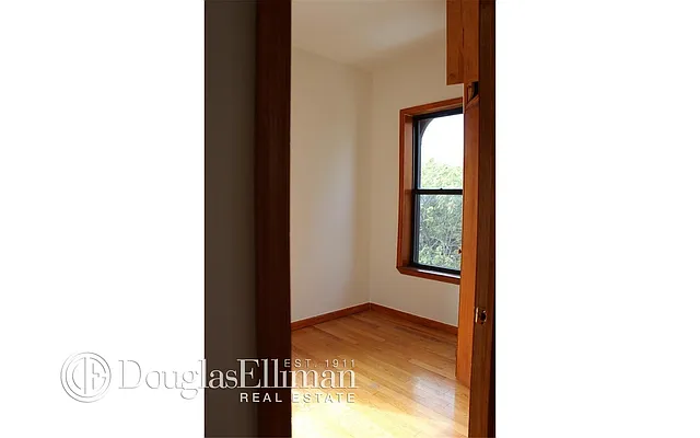 Rented by Douglas Elliman | media 28