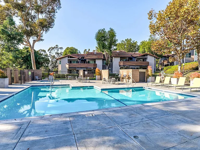Idyllwillow Upper Pool