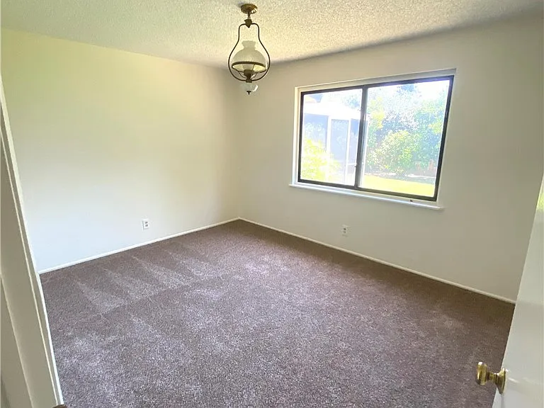 700 E Orangewood Dr — Photo 12
