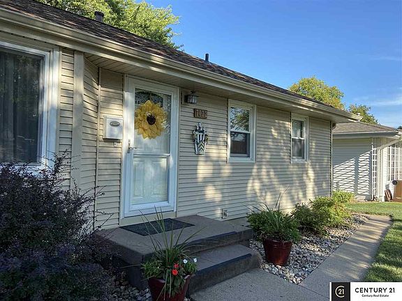 3rd image of 7022 S 52nd St