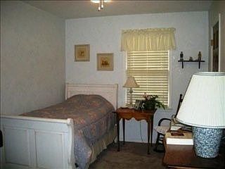 5th image of 208 Wexford Ln