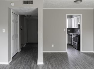 301 Hal Muldrow Dr APT 801, Norman, OK 73069