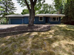 13005 Lakeview Dr, Burnsville, MN 55337