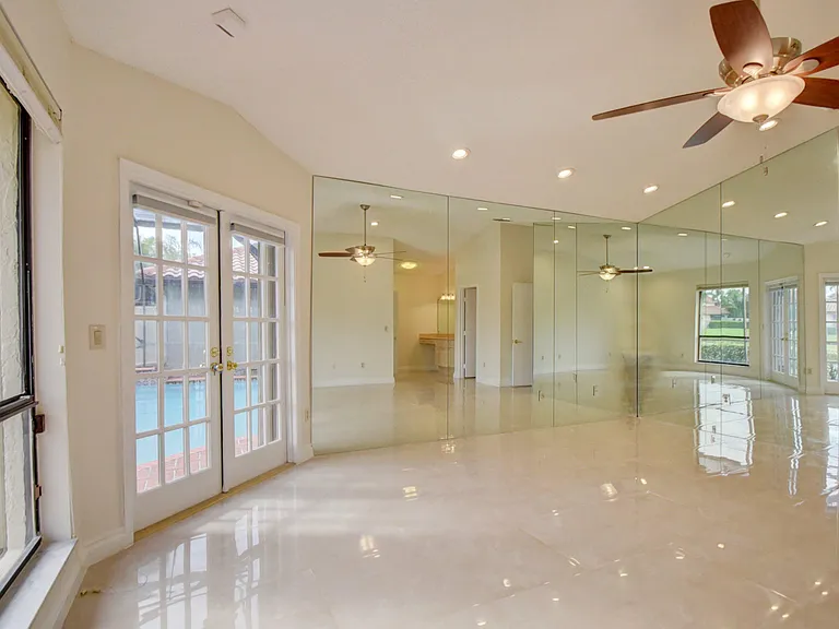 22595 Esplanada Cir W — Photo 28