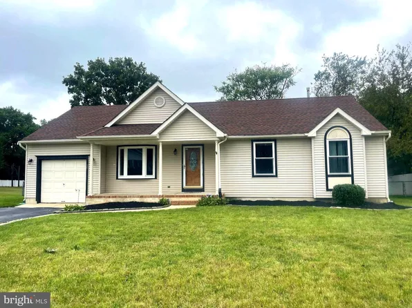 15 Lisa Marie Ter, Millville, NJ 08332