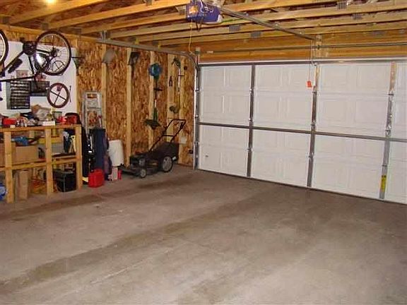 2 car detached garage