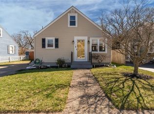 19 Annette Ave, Pawtucket, RI 02861