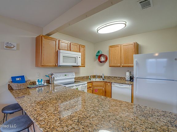 5th image of 1664 Beach Blvd #I55