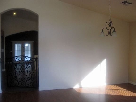 3rd image of 22723 N Barlow Ct