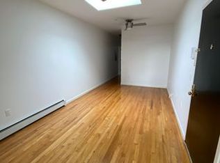 228 4th Ave #4X, Brooklyn, NY 11215