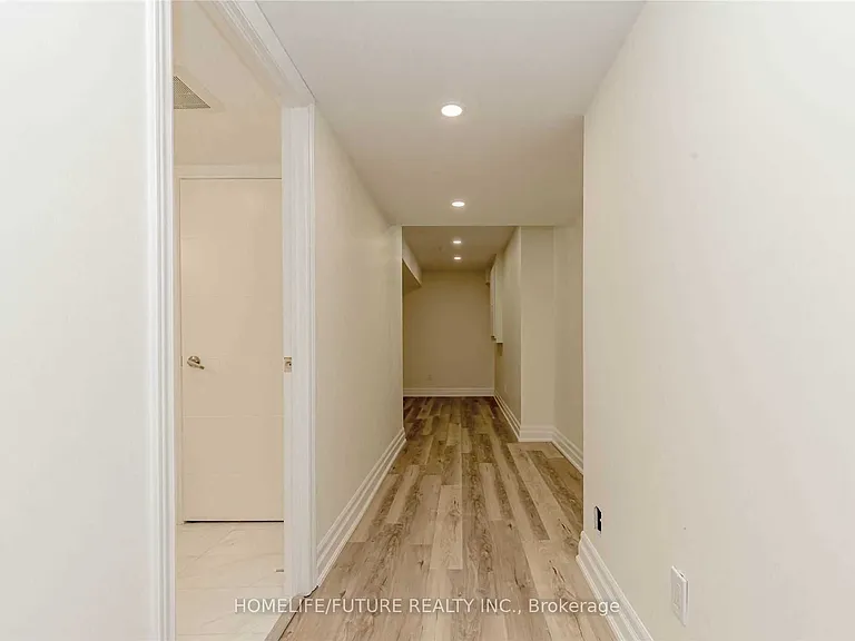 1 Catkins Cres — Photo 37