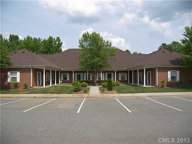 1st image of 7020 Somerset Springs Dr #7020