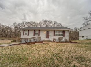 17 S Point Rd, Fairview Heights, IL 62208