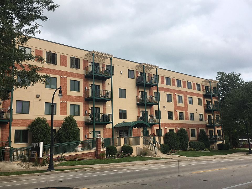 1st image of 3710 N Oakland Ave