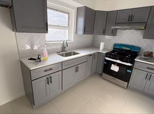 14445 25th Dr FLOOR 3, Flushing, NY 11354