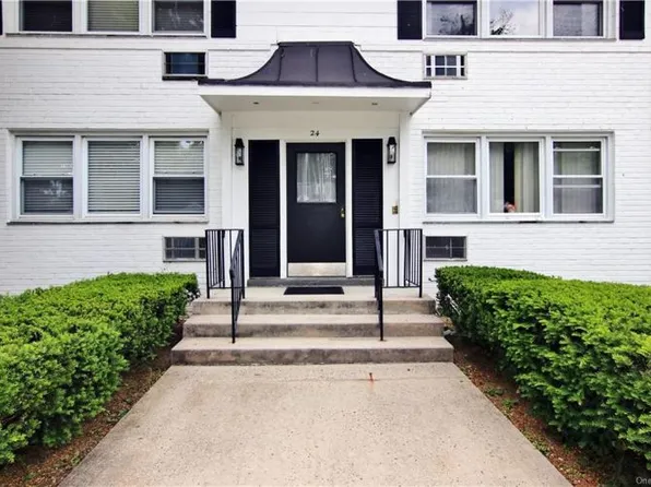 24 N Ridge St, Rye Brook, NY 10573