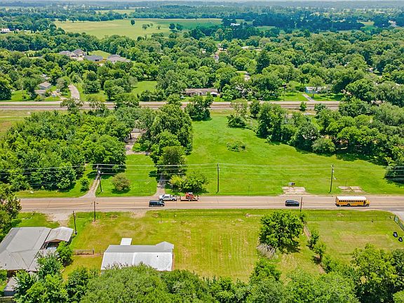 4th image of 9283 State Highway 75 S