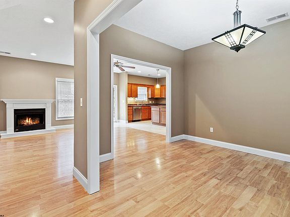 4th image of 7 Palmetto Dr