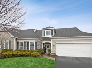 165 Jonathan Ln, Westhampton, NY 11977