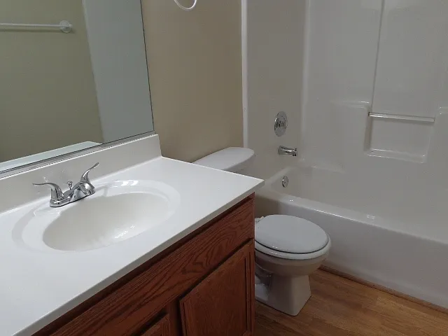 2201 N Oakleaf Ln — Photo 13