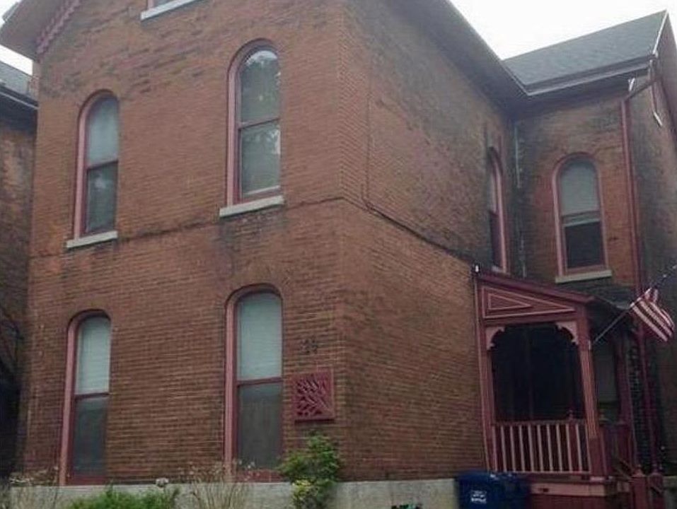 1st image of 29 N Pearl St APT 4